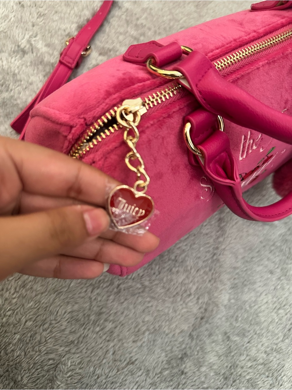 Juicy Couture Hot Pink Velvet 'Spill the Juicy Tea' Satchel - Picture 4 of 6